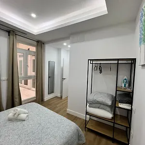 apartamentos-plaza-uncibay.es-andalucia.com/